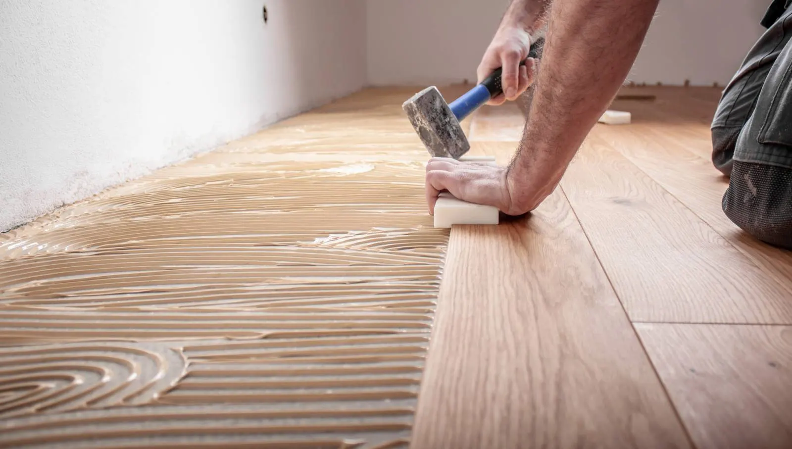 Pose de parquet en chêne dans un appartement haussmannien à Lyon 6