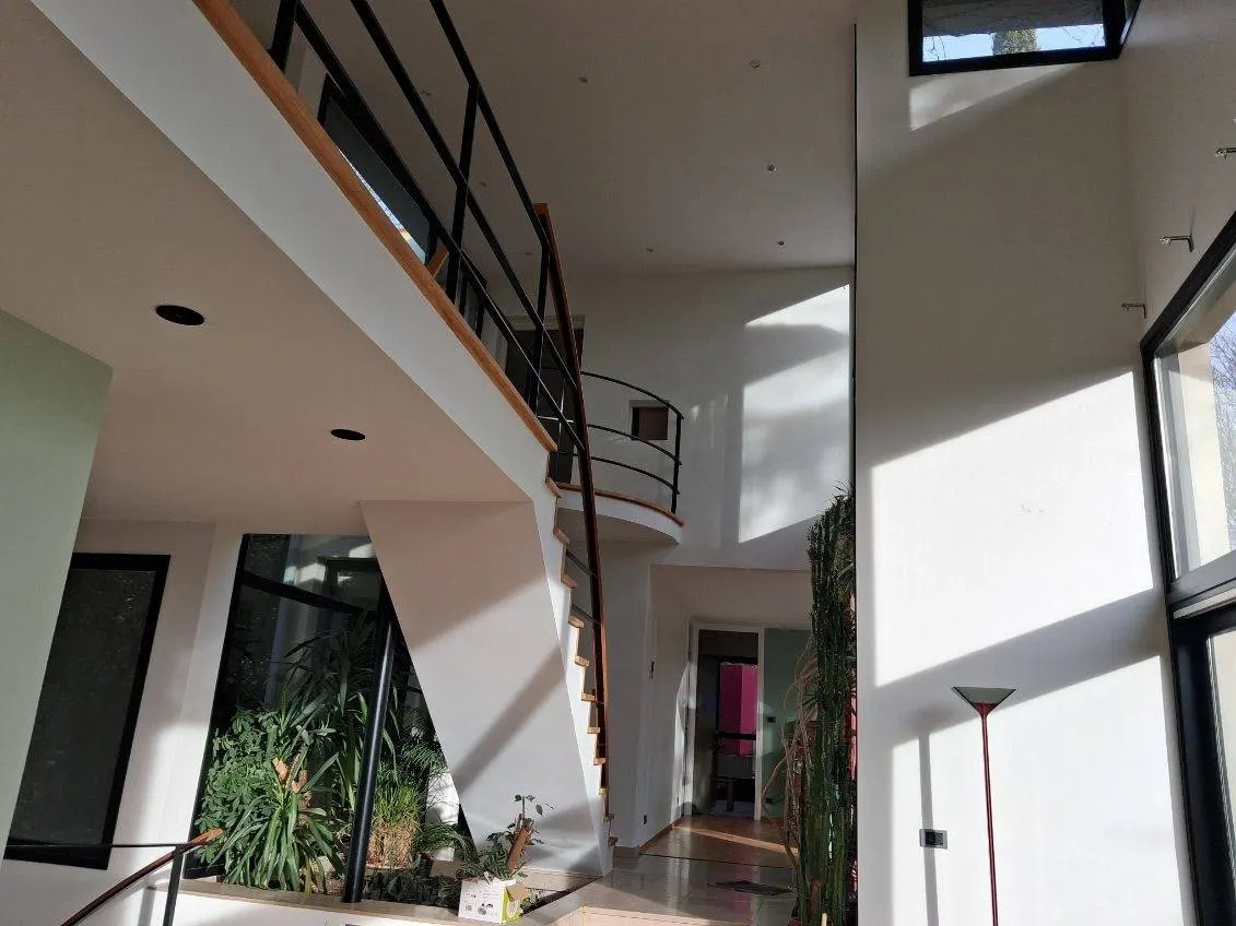 Remise en peinture d'un luxueux logement dans l'ouest lyonnais