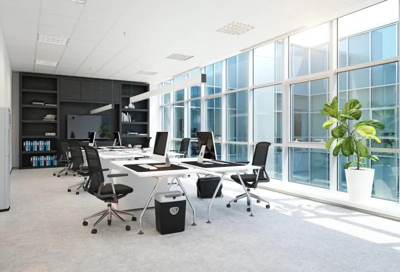 Aménagement de bureaux d'entreprise à Lyon avec open space sur mesure