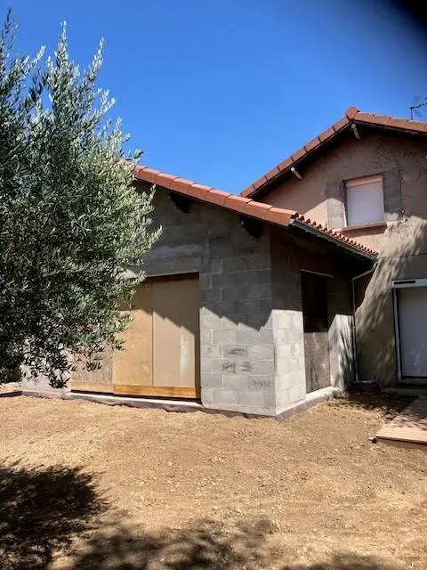 Extension de maison individuelle – Gros œuvre, charpente et couverture à Caluire